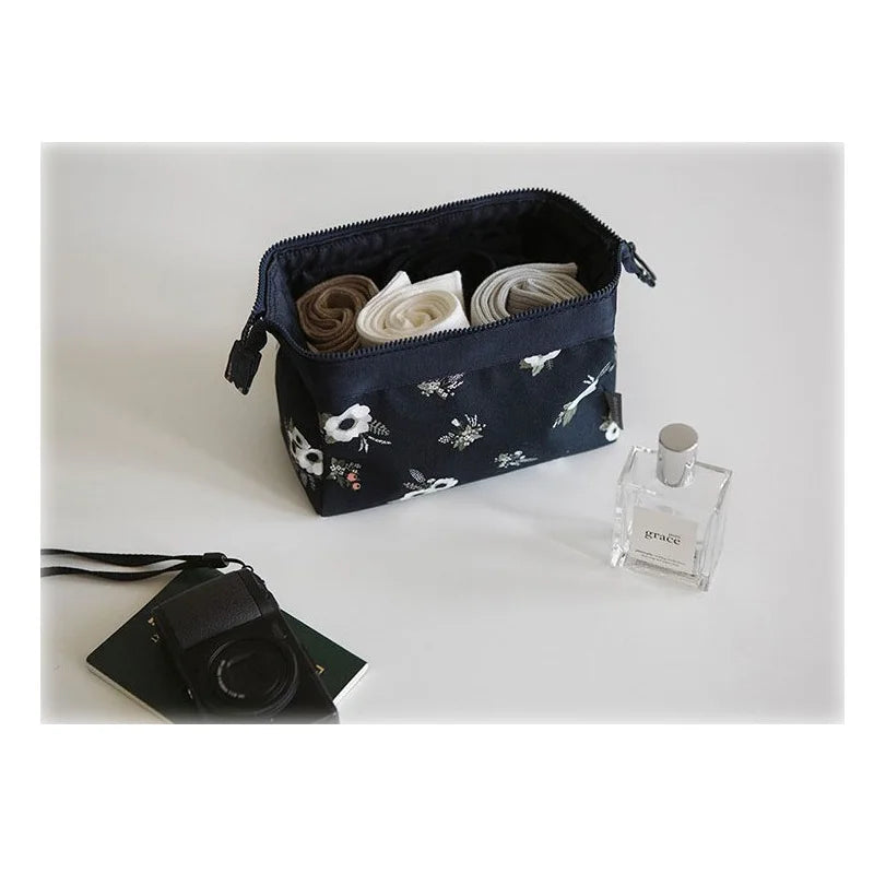 New Fashion Cosmetic Bag Women Waterproof Flamingo Makeup Bags Travel