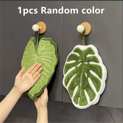1pcs Random color Creative Leaf Bathroom towels, hangingtype,