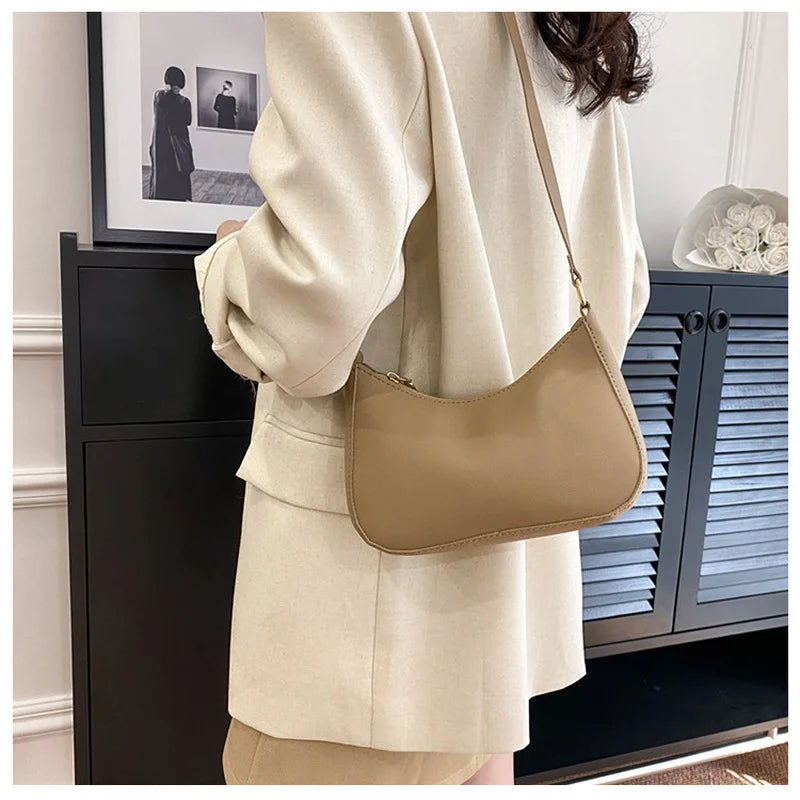 Fashionable and trendy solid-color handbag, simple and new small