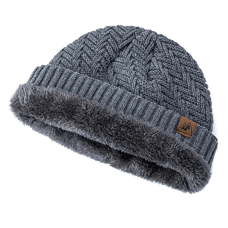 Unisex Peak Labal Winter Hats Fashion Outdoor Knitted Hats For Men And