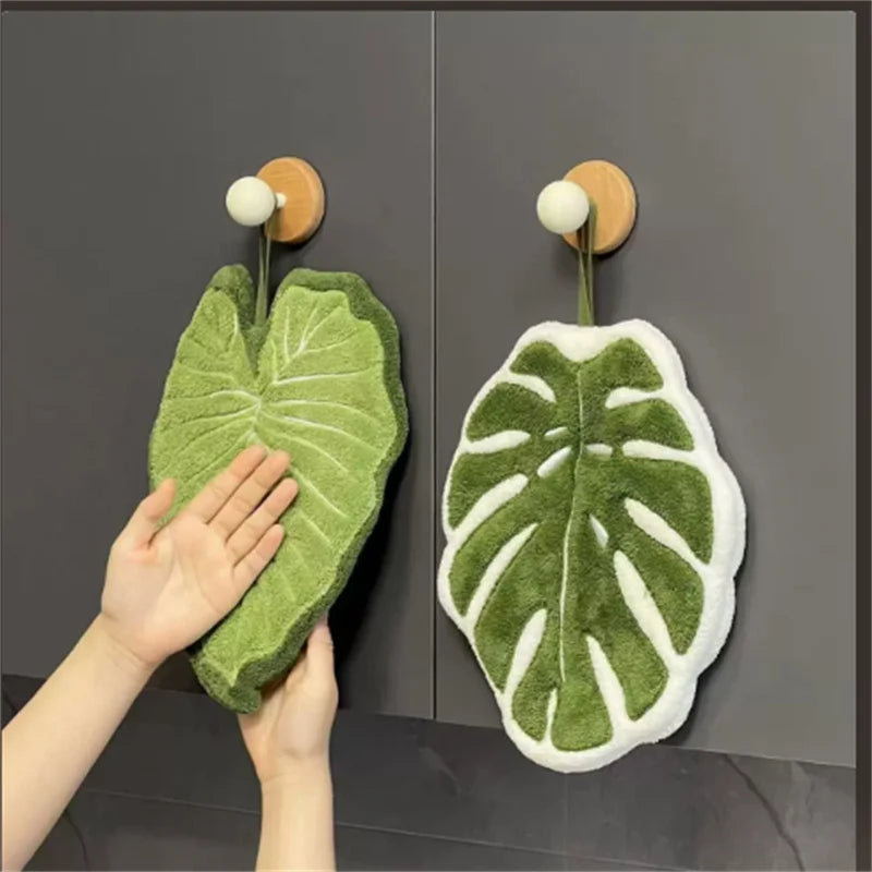 1pcs Random color Creative Leaf Bathroom towels, hangingtype,