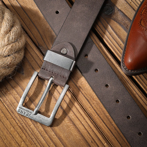 A men's and women's casual retro belt Western style! PU leather belt