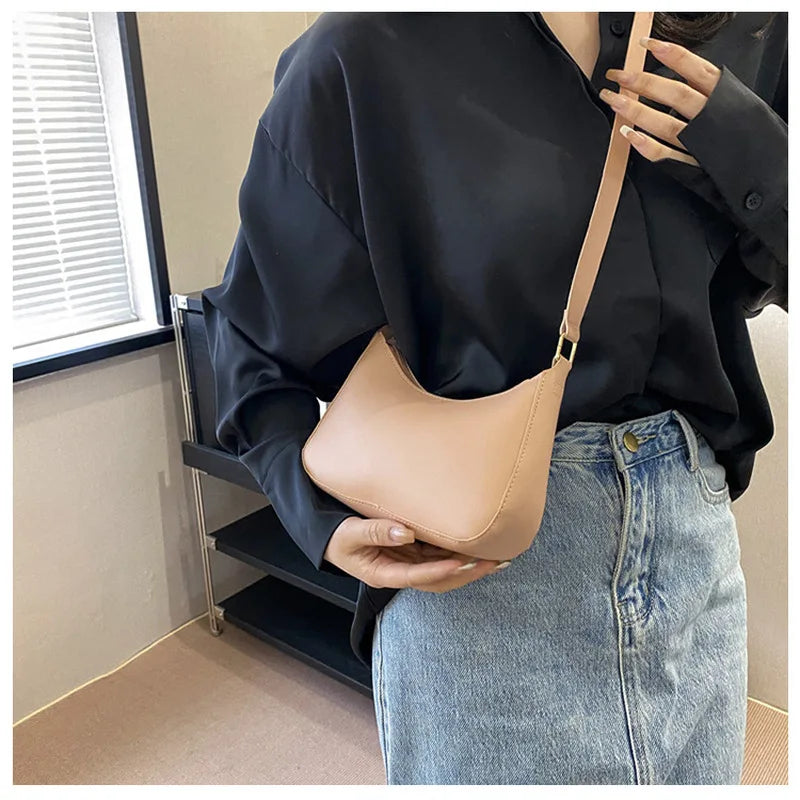 Fashionable and trendy solid-color handbag, simple and new small