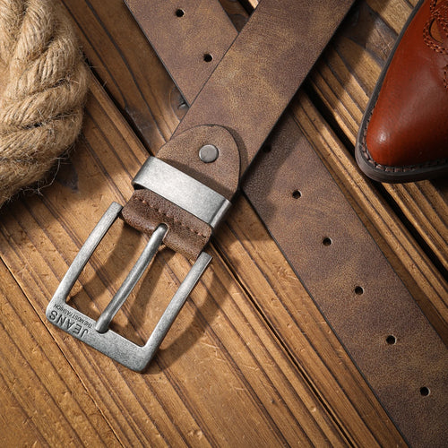 A men's and women's casual retro belt Western style! PU leather belt