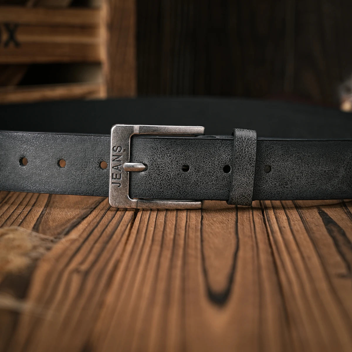 A Men's and Women's Casual Retro Belt Western Style! PU Leather Belt