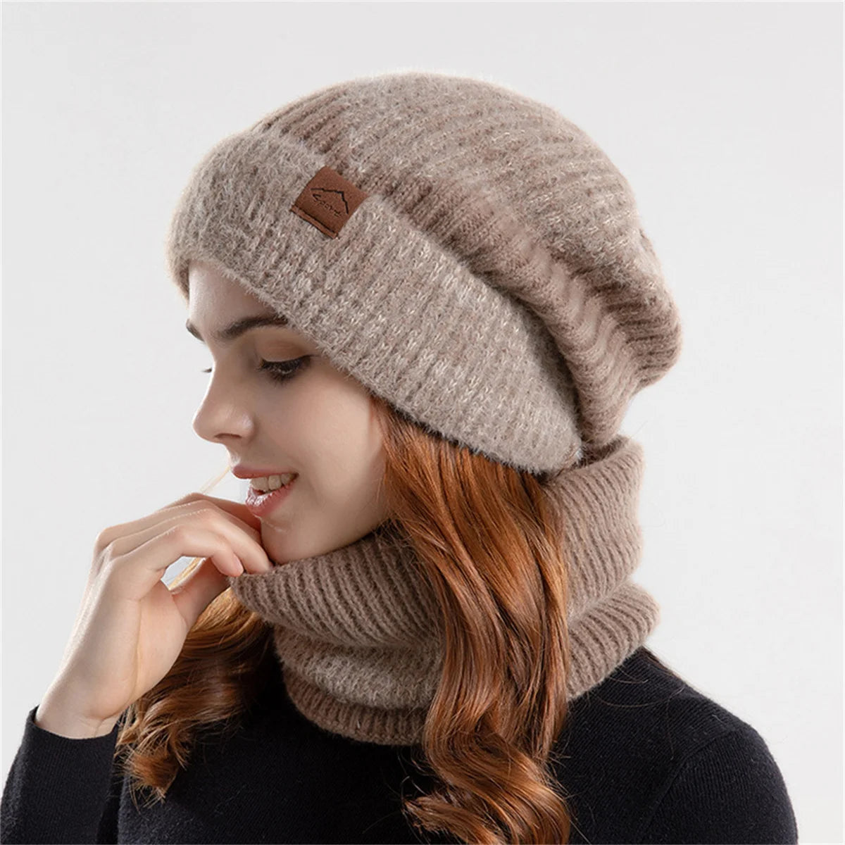 Winter men's and women's hats and scarves two-piece set